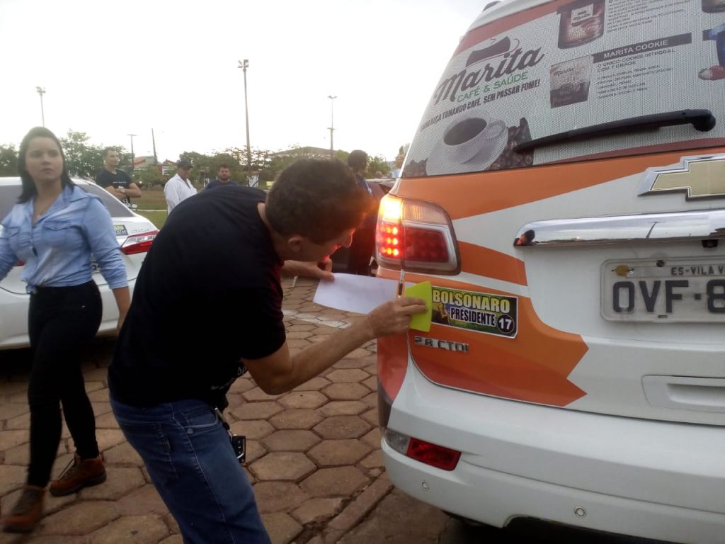 Líderes do movimento pró BOLSONARO da zona da mata realiza carreata em Rolim de Moura e  faz nota de esclarecimento.