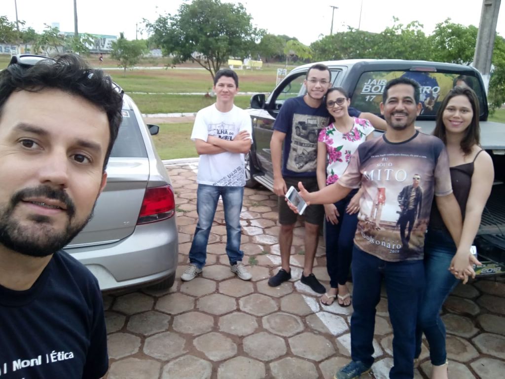 Líderes do movimento pró BOLSONARO da zona da mata realiza carreata em Rolim de Moura e  faz nota de esclarecimento.