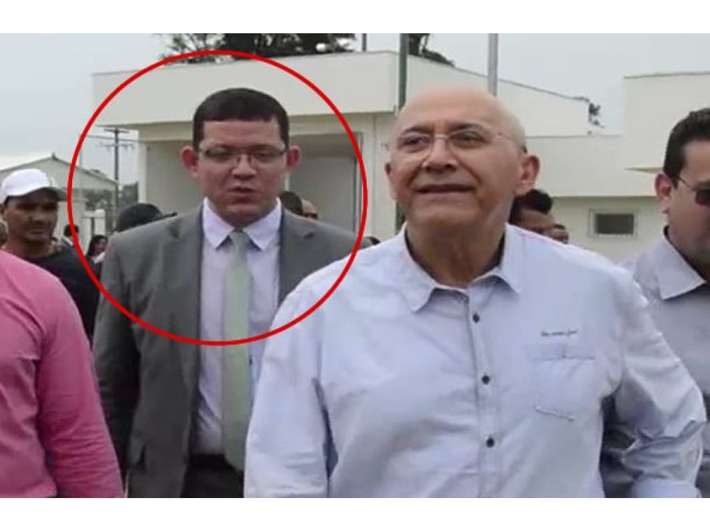  Júnior Gonçalves da casa Civil ganha medalha de honra por serviço prestado em Rondônia!! Será que ele merece !?
