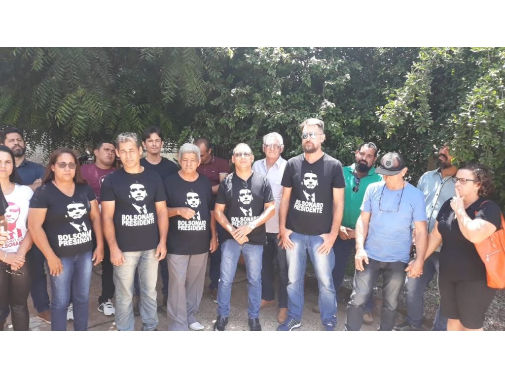 ENCONTRO DO MOVIMENTO PRO BOLSONARO CONTOU COM A PRESENÇA DO EMPRESÁRIO JAIME BAGATOLLI