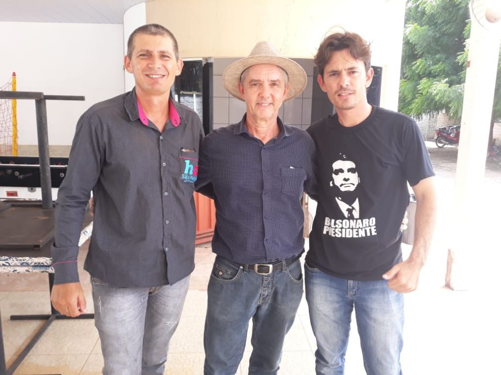 ENCONTRO DO MOVIMENTO PRO BOLSONARO CONTOU COM A PRESENÇA DO EMPRESÁRIO JAIME BAGATOLLI