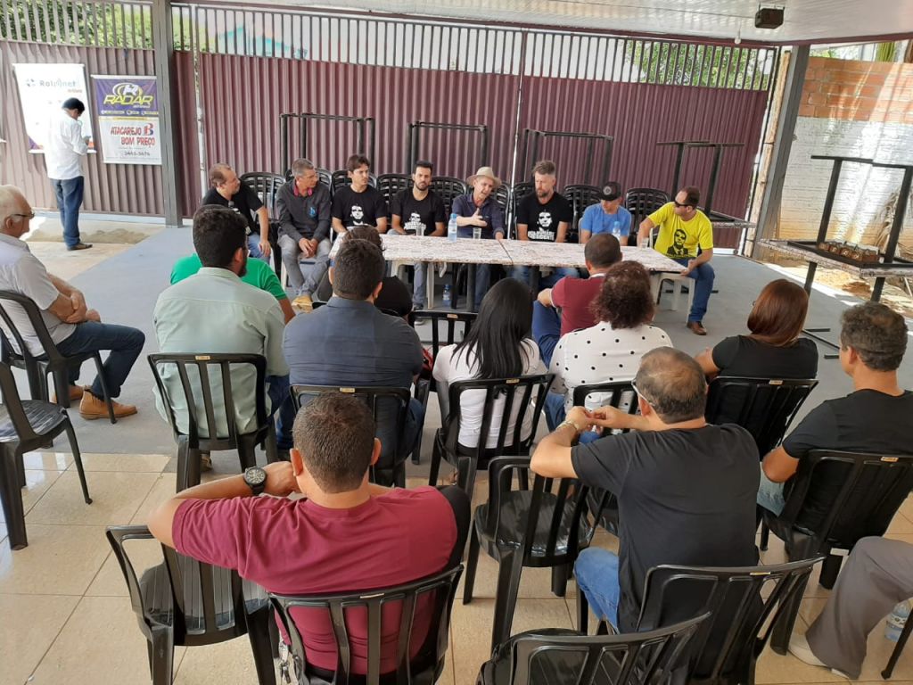 ENCONTRO DO MOVIMENTO PRO BOLSONARO CONTOU COM A PRESENÇA DO EMPRESÁRIO JAIME BAGATOLLI