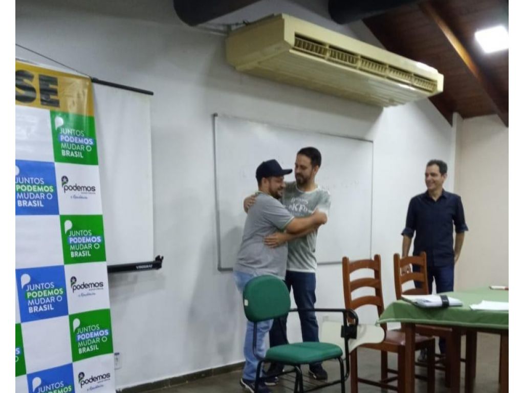  O vereador Uender Nogueira de Rolim de Moura recebeu o convite do partido PODEMOS e o PRTB para ser pré candidato a prefeito de Rolim de Moura