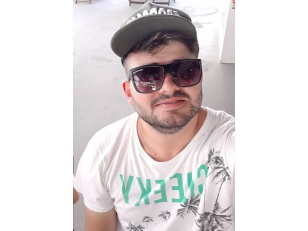  O crysthofour ( FÃO ) lançou sua pré-candidatura a vereador de Cascavel, no PODEMOS 