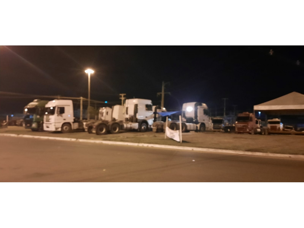 ATENÇÃO: Os caminhoneiros do Brasil segue sua paralisação pela democracia e no estado de Rondônia não é diferente